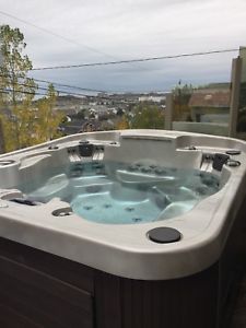 spa jacuzzi kijiji