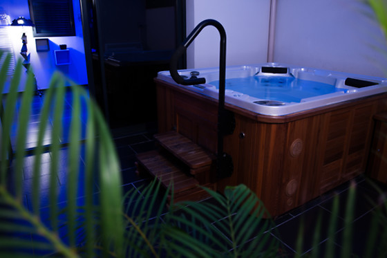 spa jacuzzi la rochelle