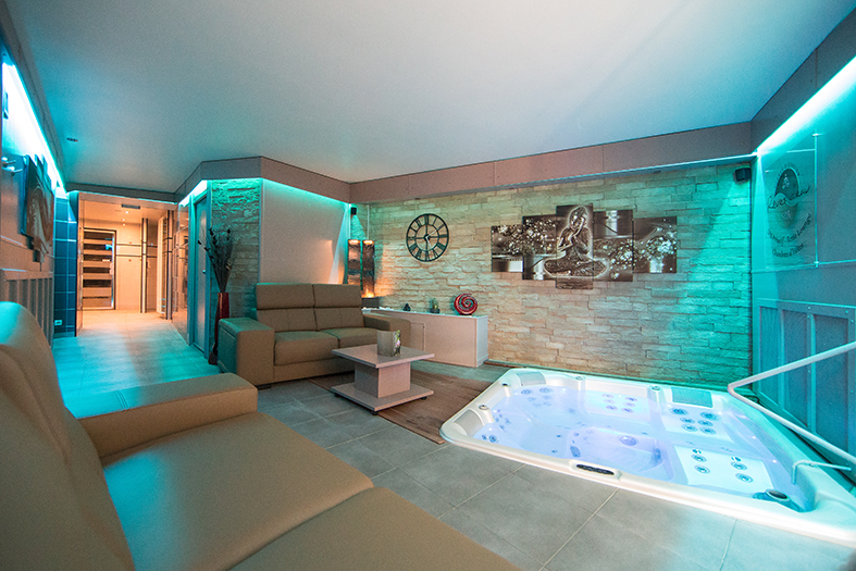 spa jacuzzi laon