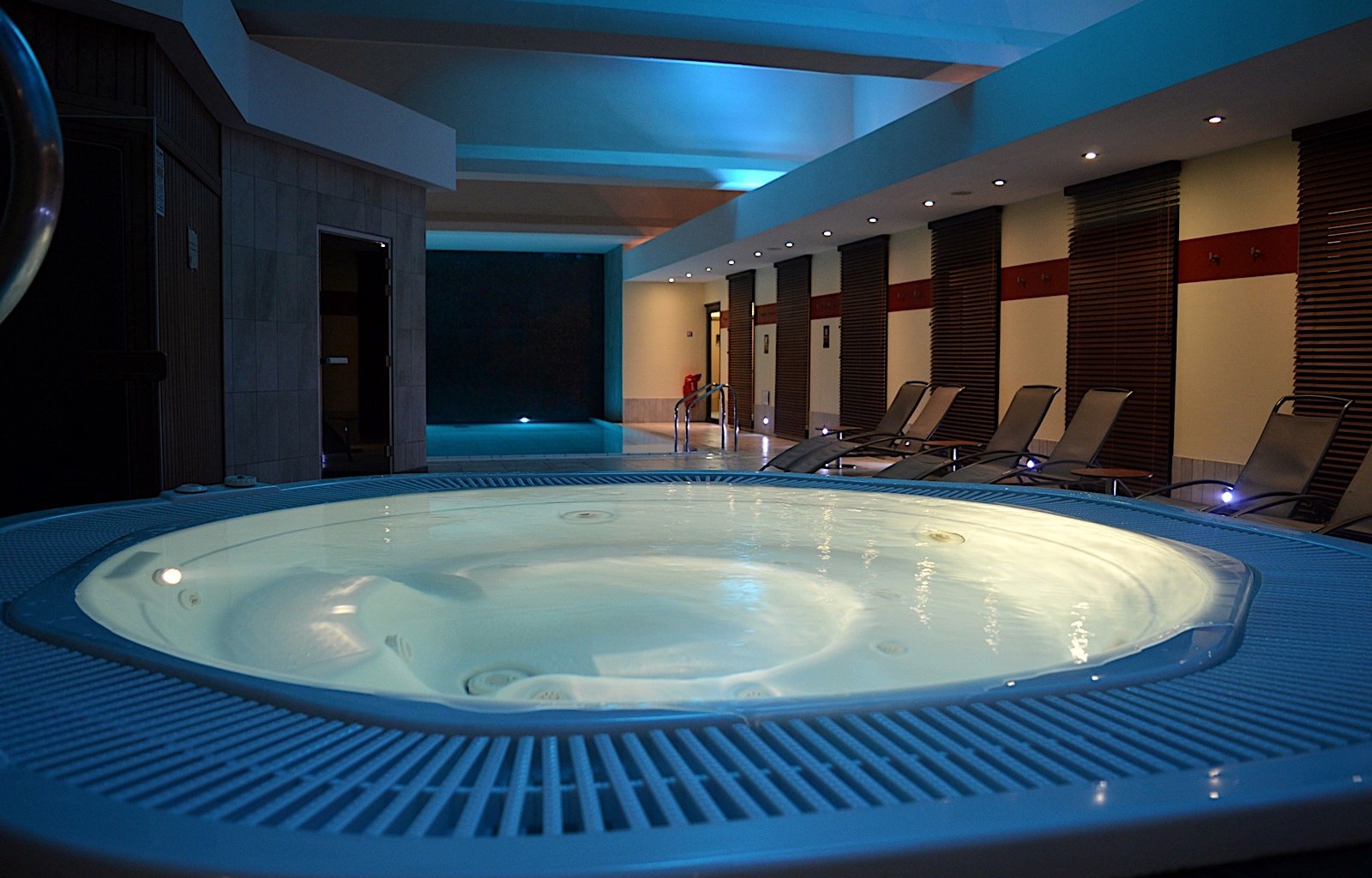 spa jacuzzi le havre