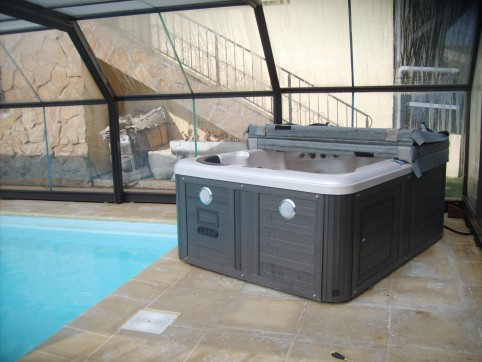 spa jacuzzi loire 42