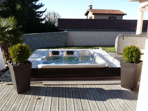 spa jacuzzi loire 42