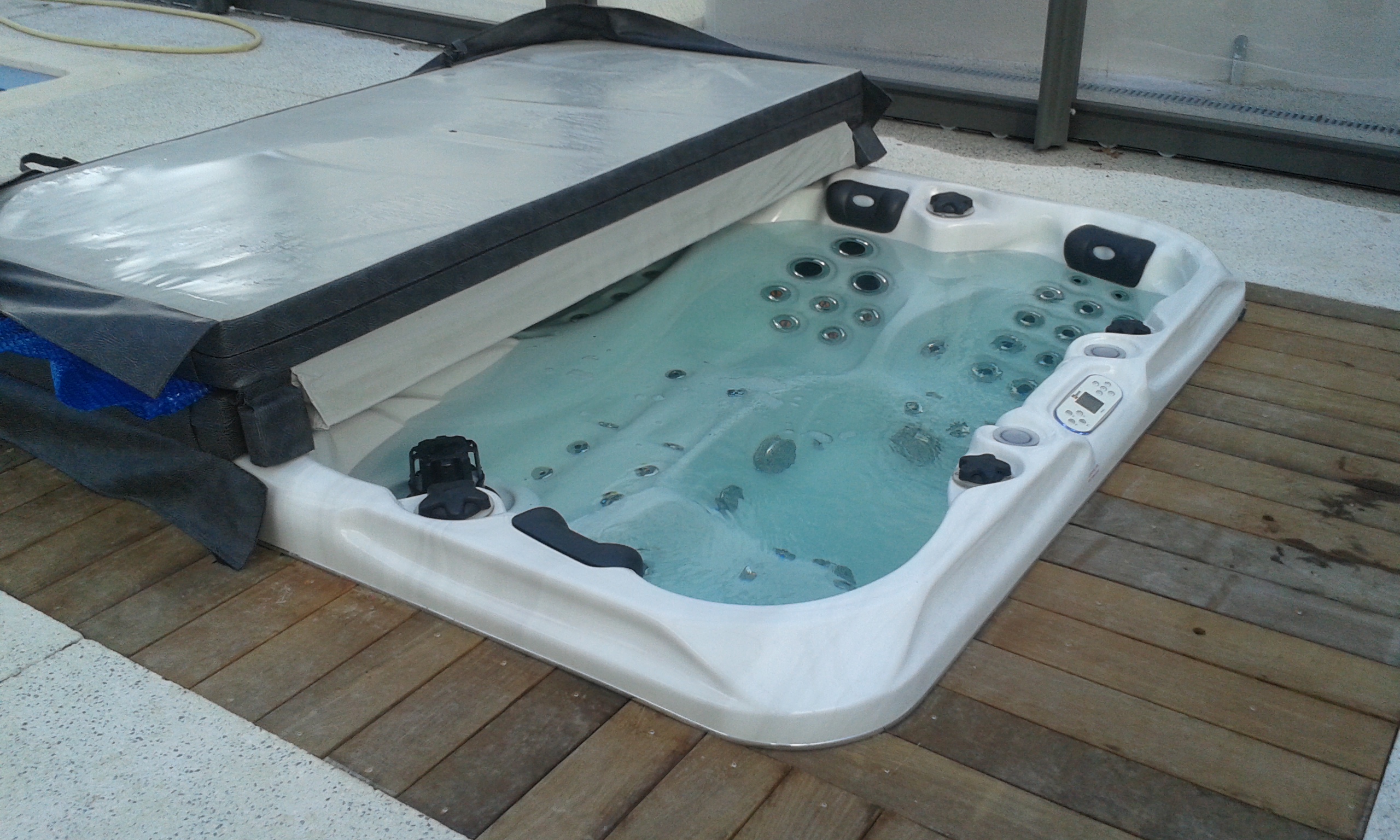 spa jacuzzi loire 42