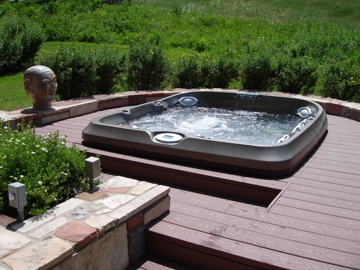 spa jacuzzi lons le saunier