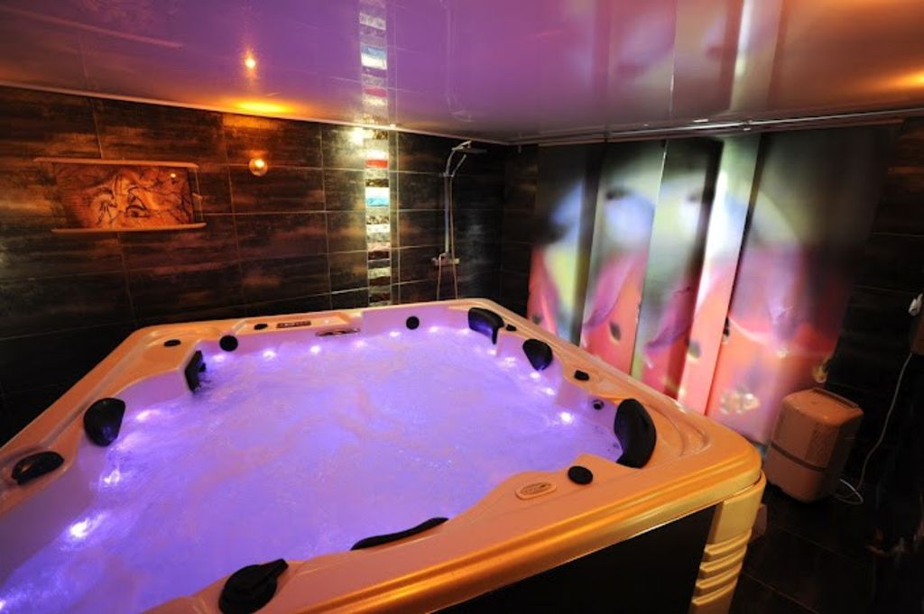 spa jacuzzi lunel