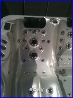 spa jacuzzi lutetia 133 jets