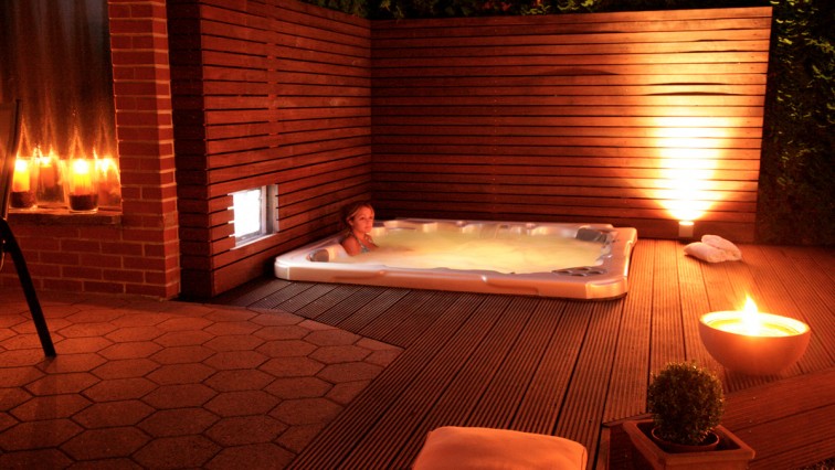 spa jacuzzi luxe