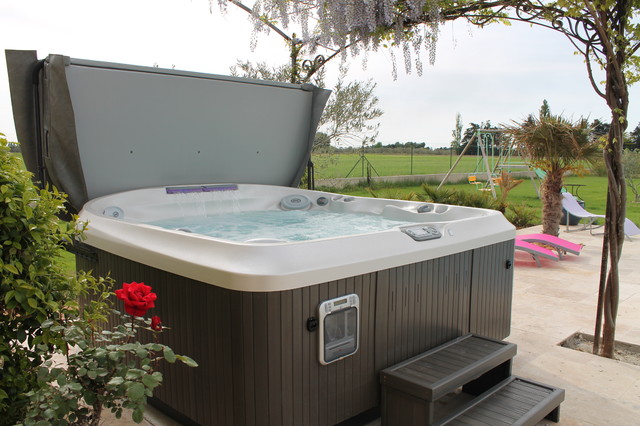 spa jacuzzi marque