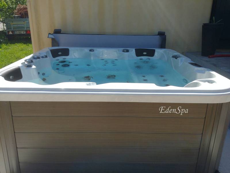 spa jacuzzi martigues