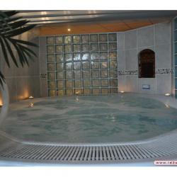 spa jacuzzi melun