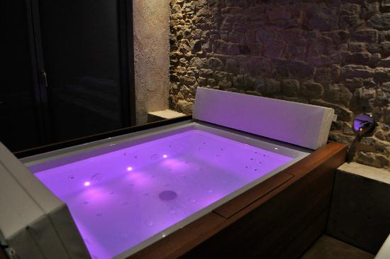 spa jacuzzi namur