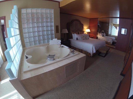 spa jacuzzi new york