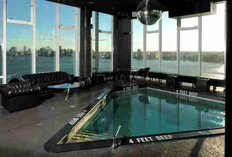 spa jacuzzi new york