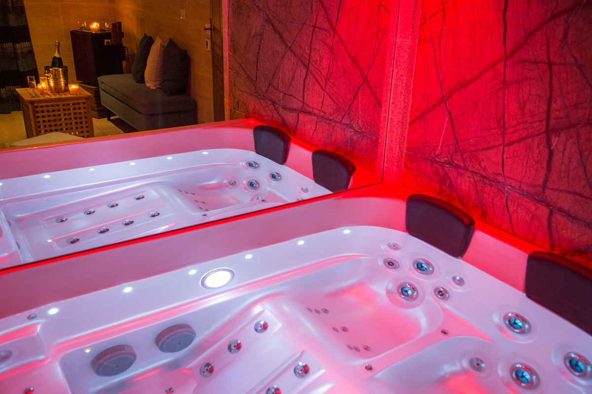 spa jacuzzi nimes