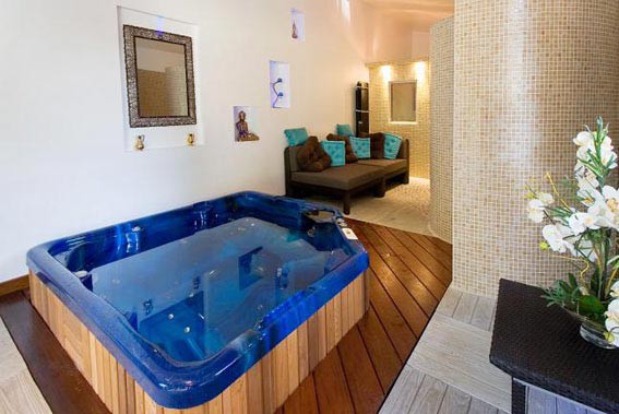 spa jacuzzi niort