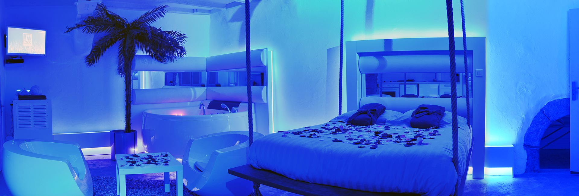 spa jacuzzi nuit