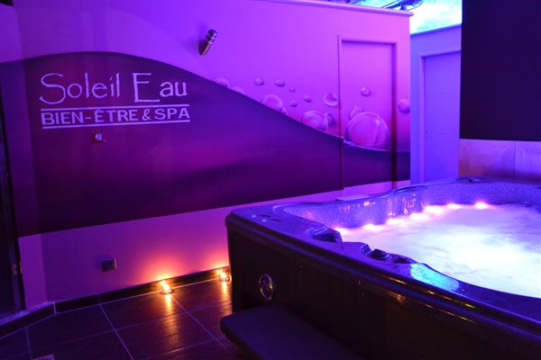 spa jacuzzi nuit