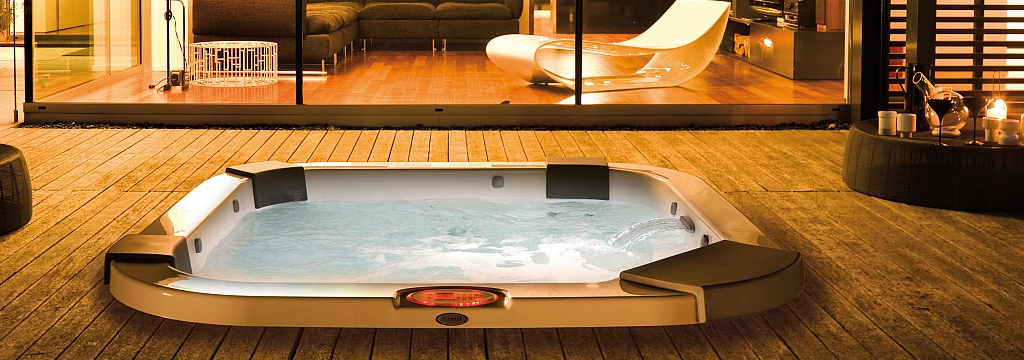 spa jacuzzi orange