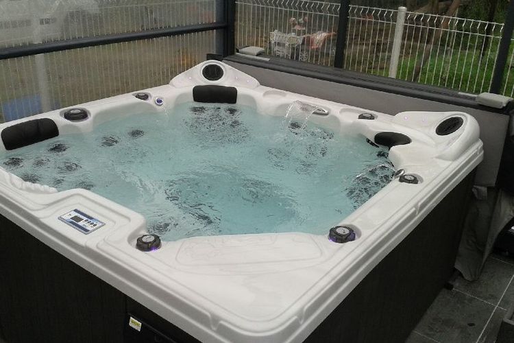 spa jacuzzi ou trevi