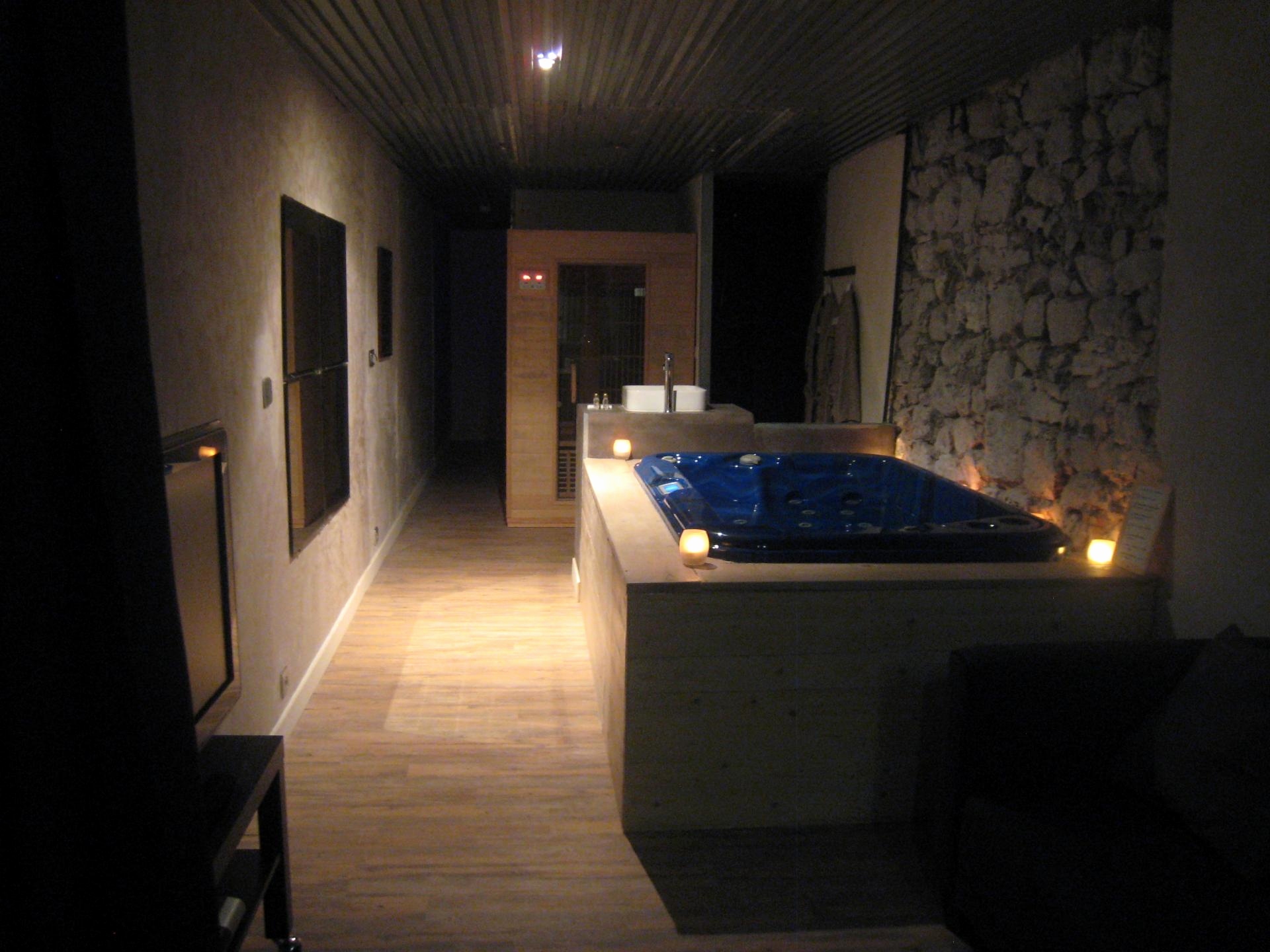 spa jacuzzi privatif yvelines