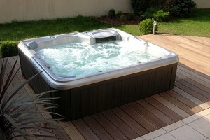 spa jacuzzi quelle difference