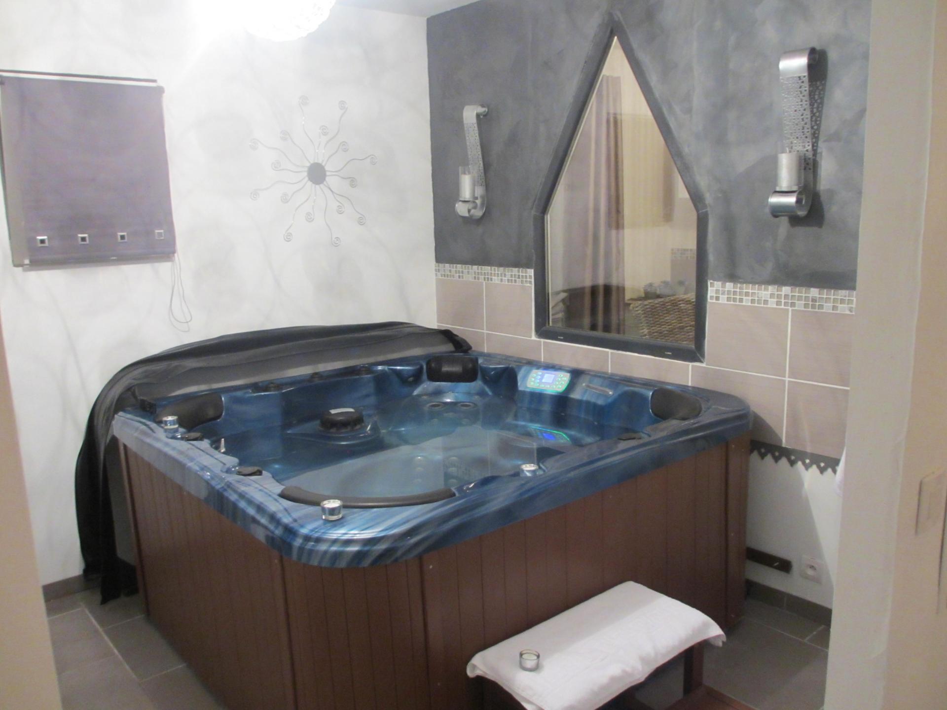 spa jacuzzi quievrechain