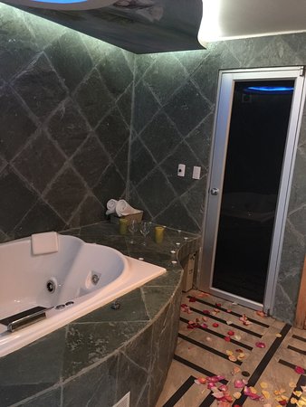 spa jacuzzi quito