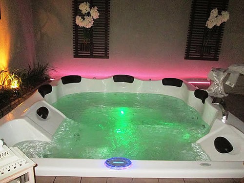 spa jacuzzi r$