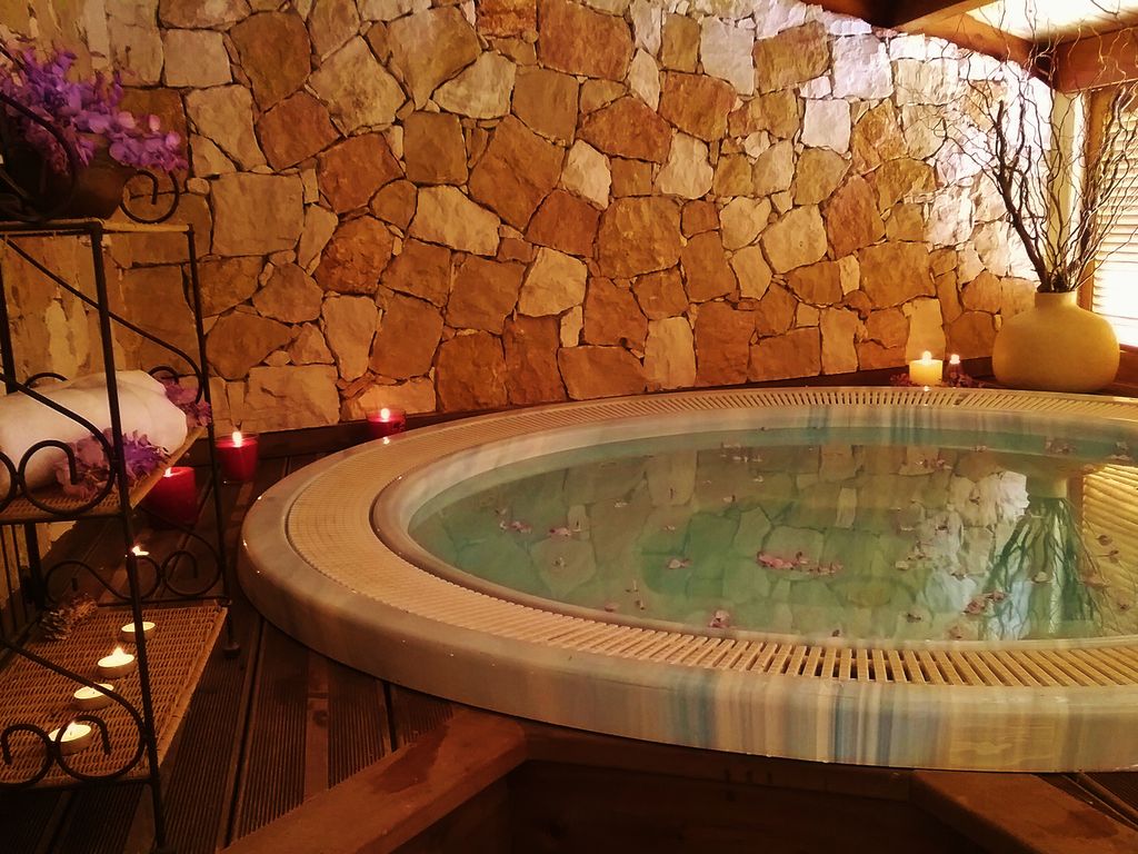 spa jacuzzi riviera 350