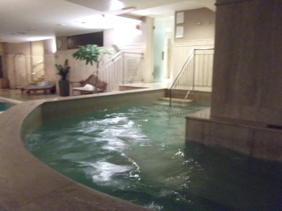 spa jacuzzi rome