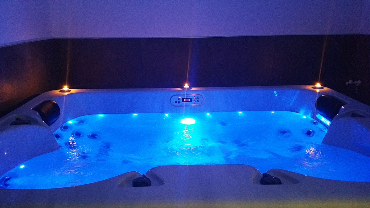 spa jacuzzi rousset