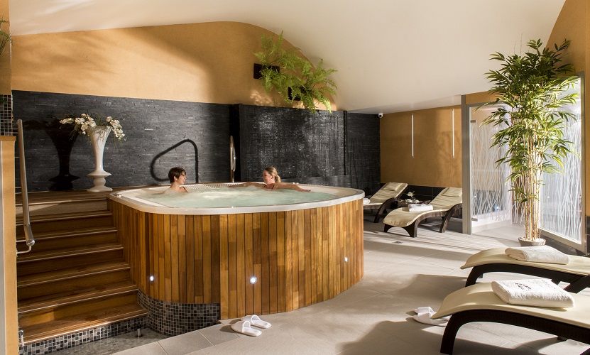 spa jacuzzi royan