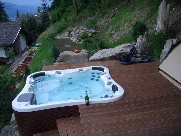 spa jacuzzi semi enterre