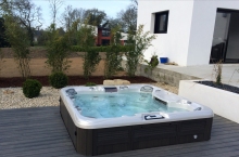 spa jacuzzi semi enterre