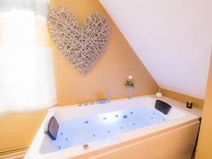 spa jacuzzi troyes