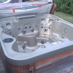spa jacuzzi usage a vendre