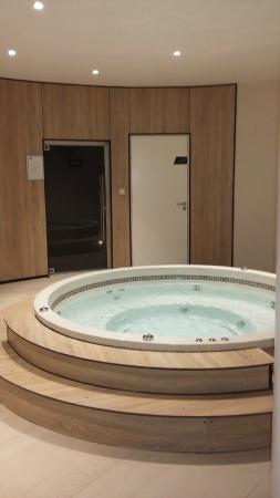 spa jacuzzi vannes