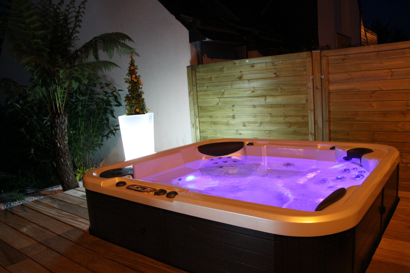 spa jacuzzi vannes