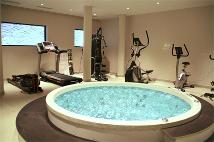 spa jacuzzi vannes