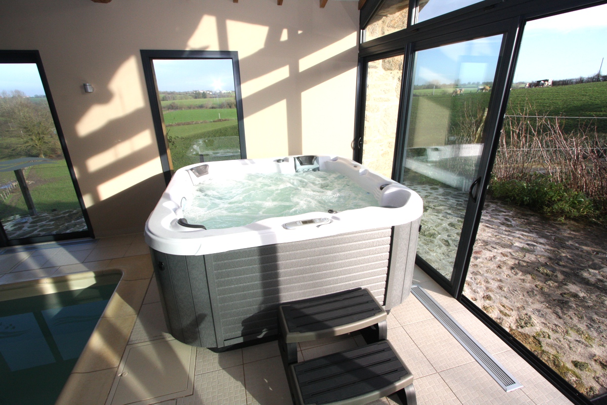 spa jacuzzi vendee