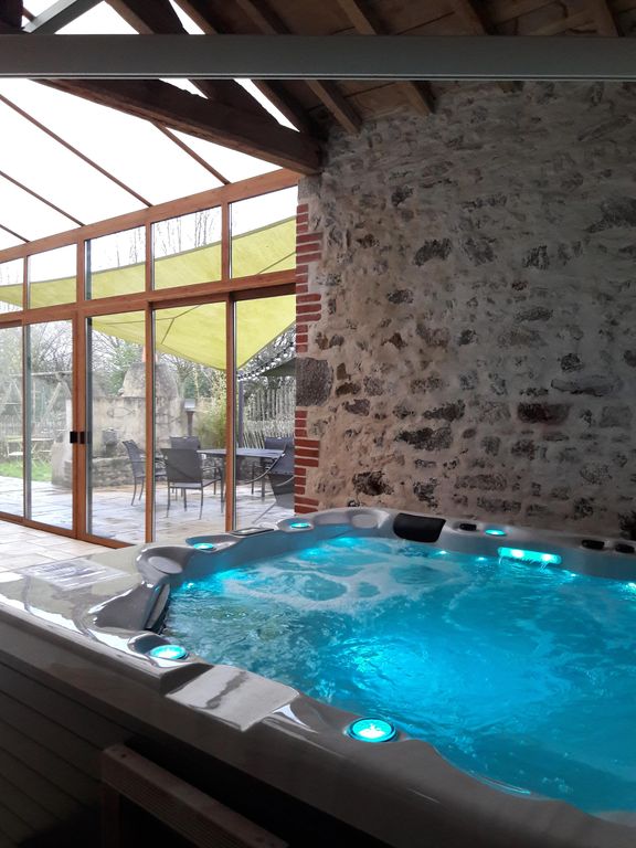 spa jacuzzi vendee