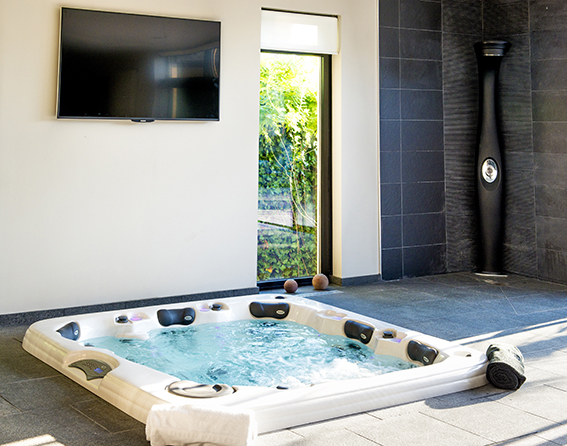 spa jacuzzi vesoul