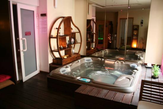 spa jacuzzi villeneuve sur lot