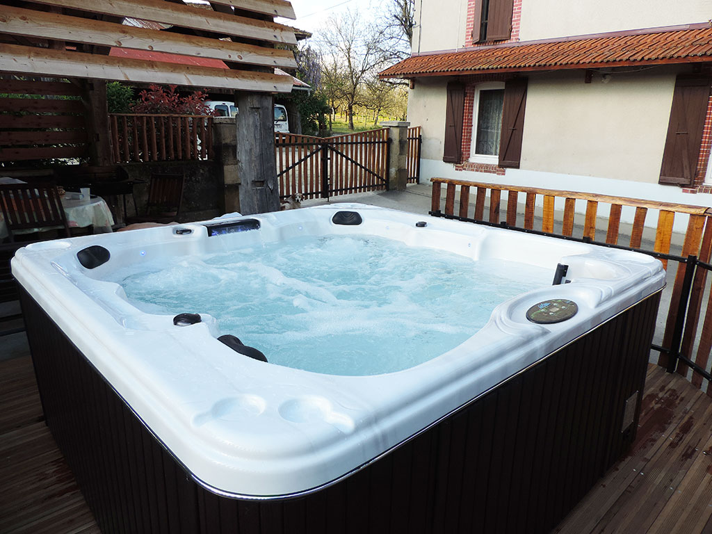 spa jacuzzi voiron