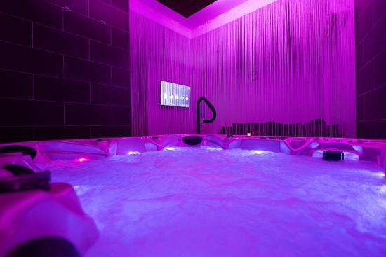 spa jacuzzi wambrechies