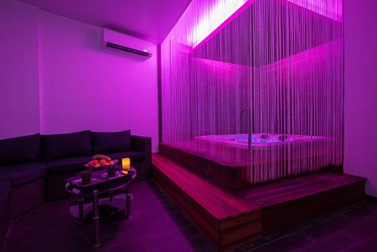 spa jacuzzi wambrechies