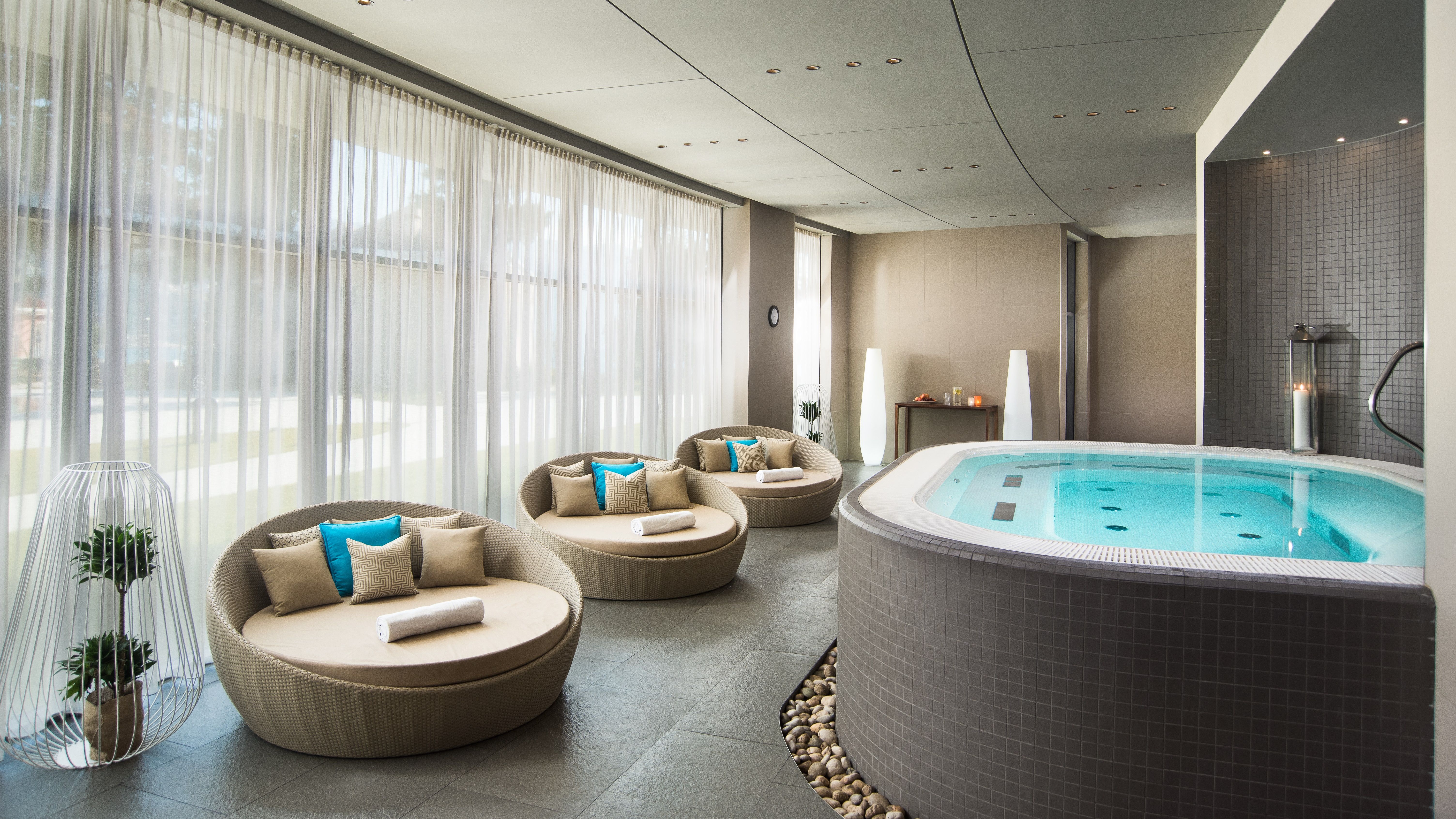 spa jacuzzi wellness